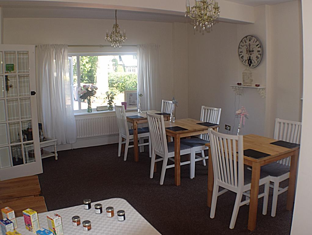 Broad Oaks B&B Solihull Ngoại thất bức ảnh